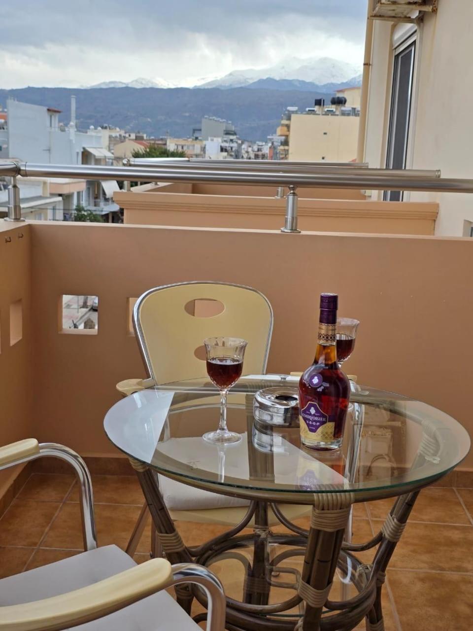 Fougaro Apartments Chania  Ngoại thất bức ảnh